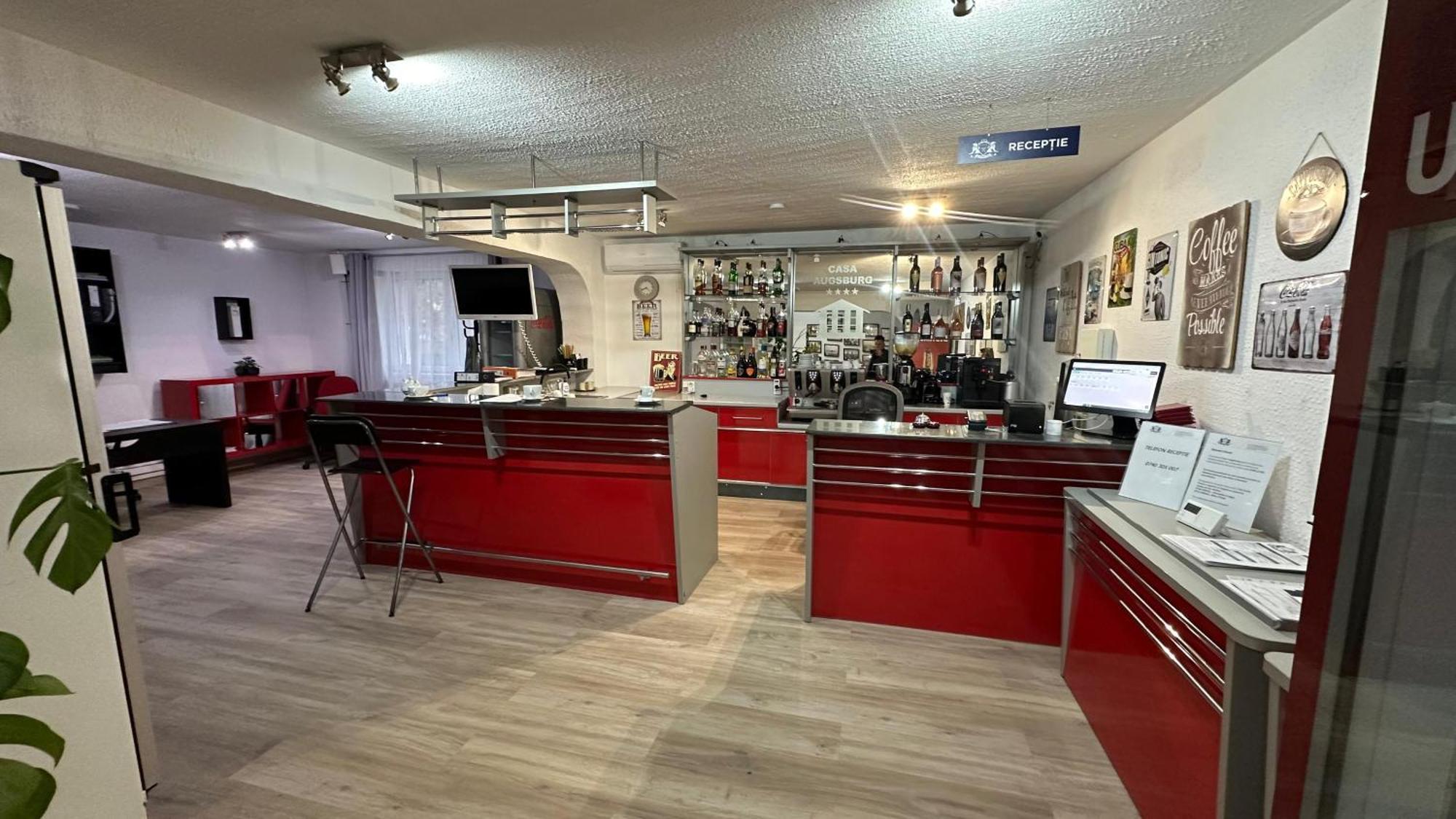 Casa Augsburg Hotel Banesti Ngoại thất bức ảnh