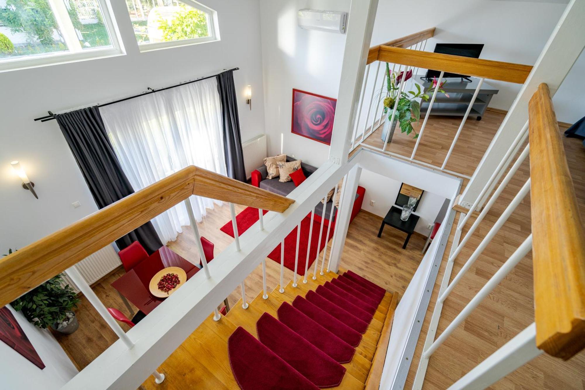 Casa Augsburg Hotel Banesti Ngoại thất bức ảnh